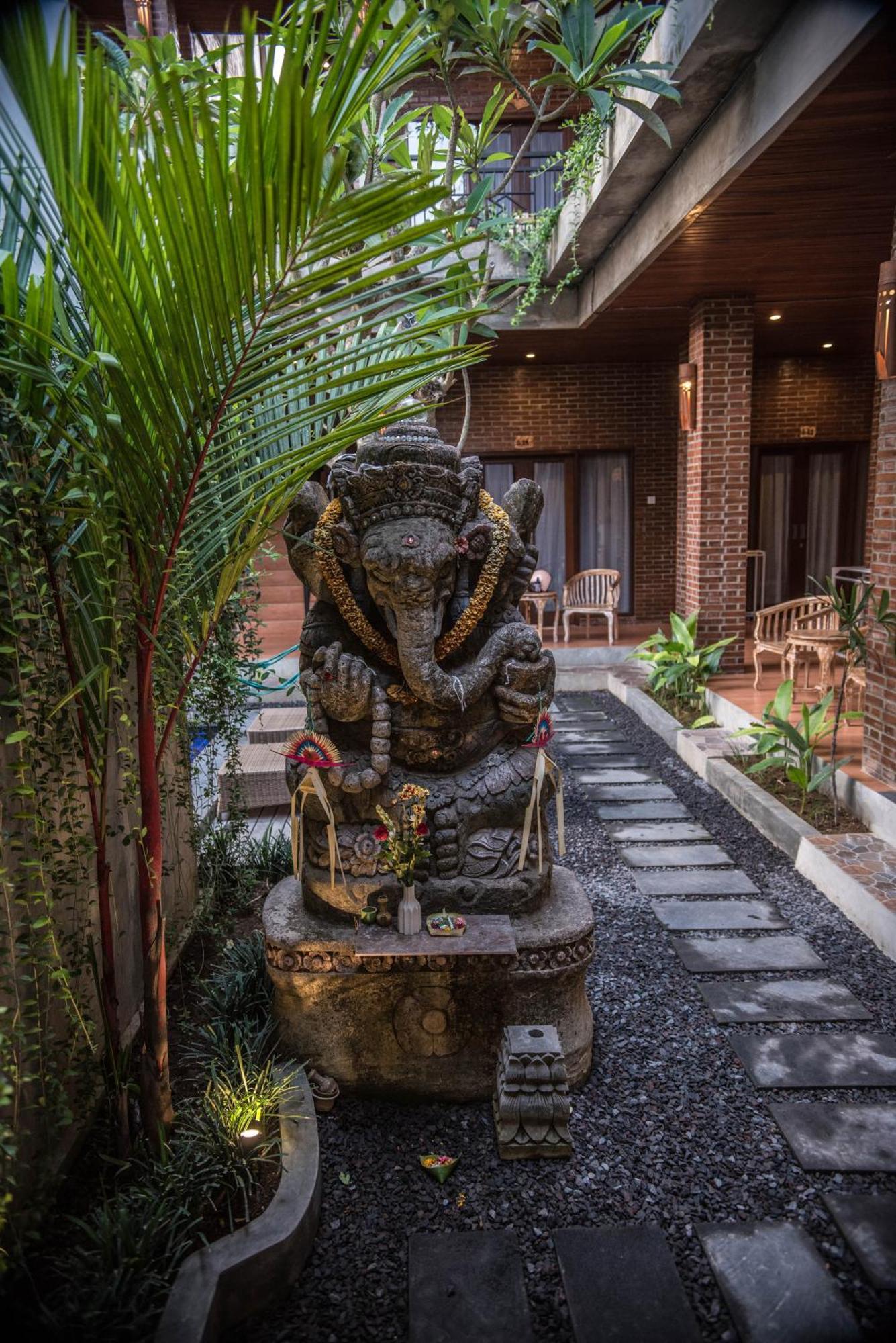 The Ganesha Homestay Canggu Exteriör bild