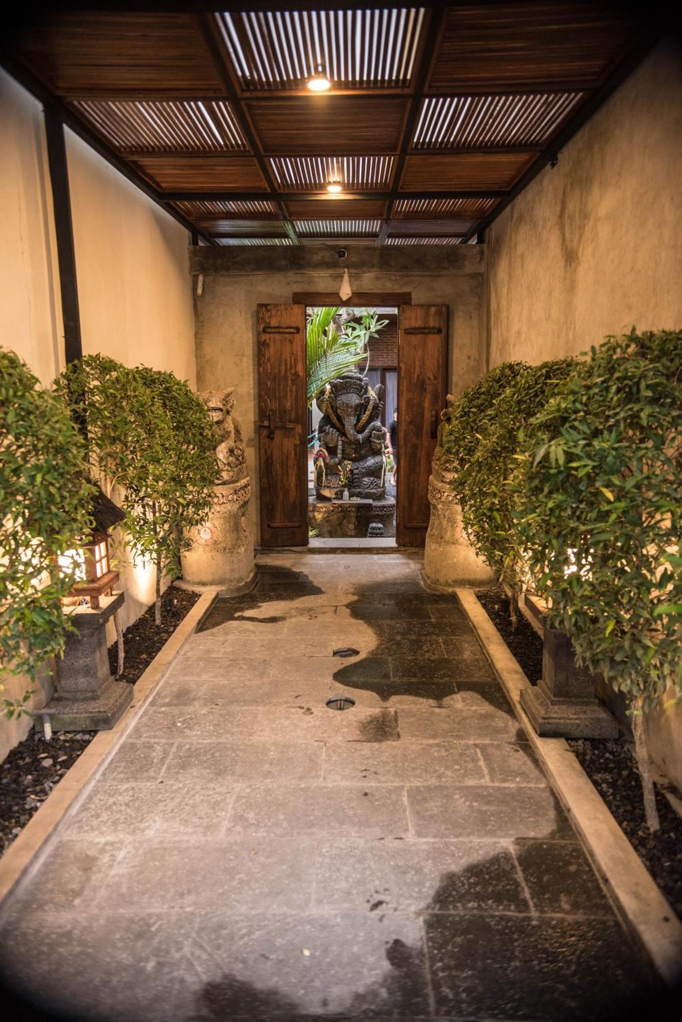 The Ganesha Homestay Canggu Exteriör bild