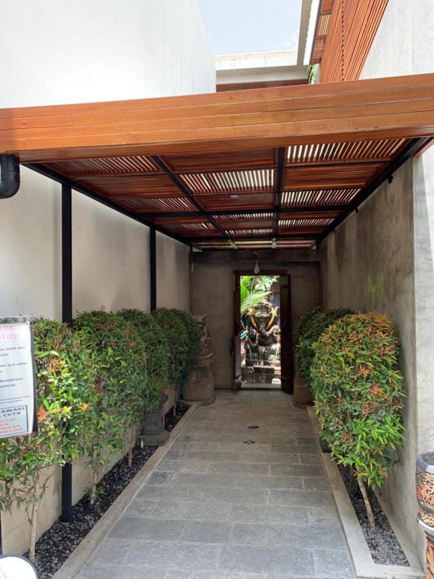 The Ganesha Homestay Canggu Exteriör bild